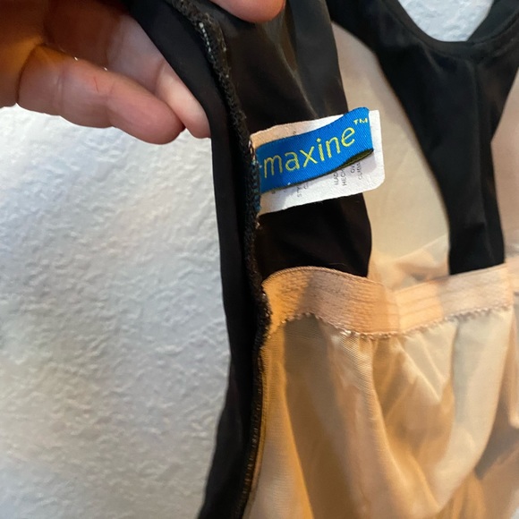 Maxine black shirred 1 piece swimsuit - Picture 4 of 7